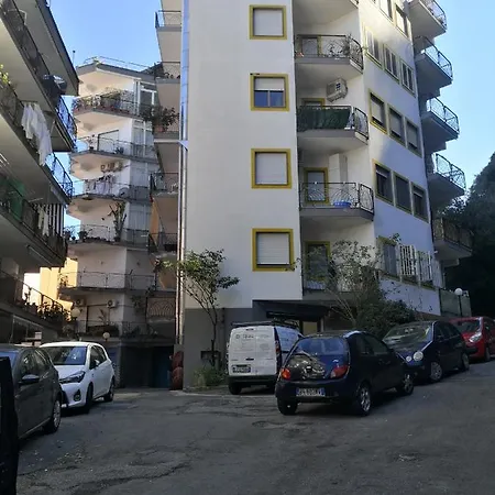 Sorrento's Holidays 1 بيت للعطل *